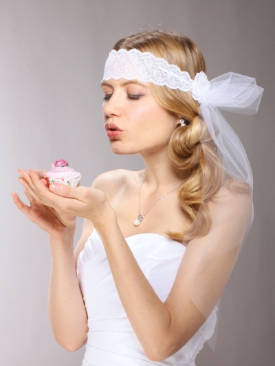   White or Ivory Vintage Lace Bridal Headband with Tulle Veil